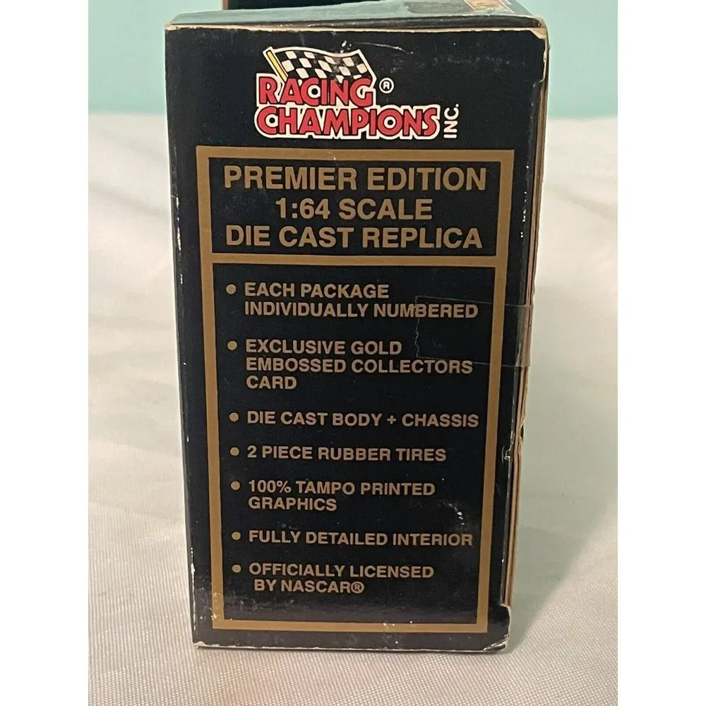 NASCAR Ernie Irvan‎ #4 Kodak Racing Champions Premier Edition 1/64 1993 B-W